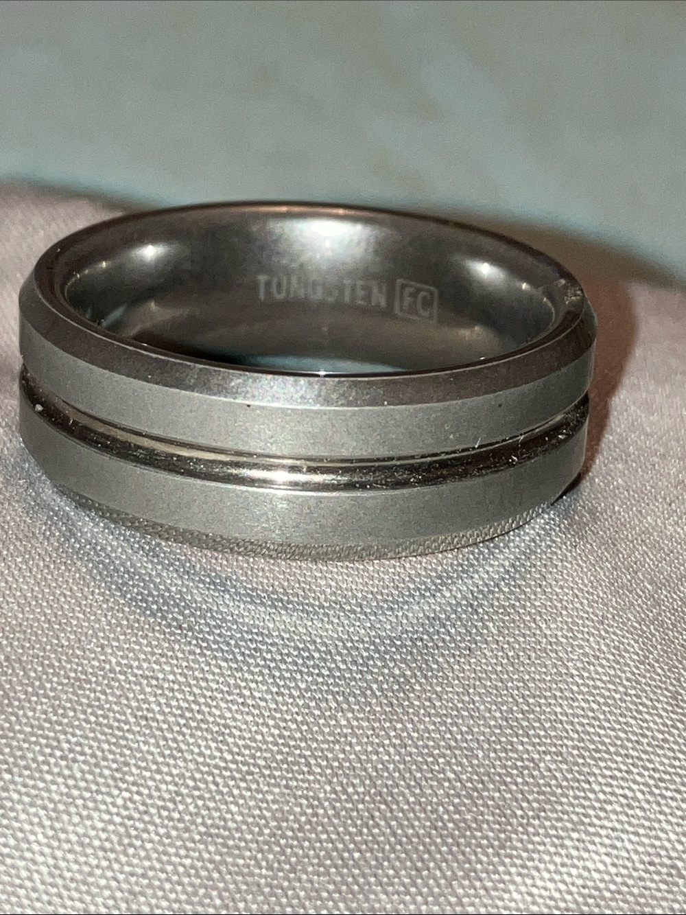 Zales Men's Tungsten Grey Ring with Polished Inlay
